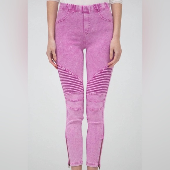 Barbie Pink Mineral Washed Moto Leggings with Ankle Zipper Beulah NWT - Picture 6 of 15